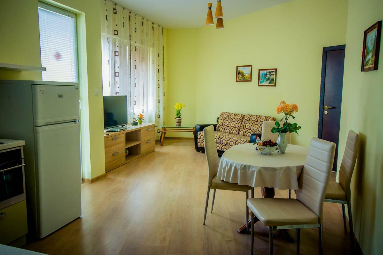 Apartcomplex Ritza Saints Constantine and Helena Exterior photo